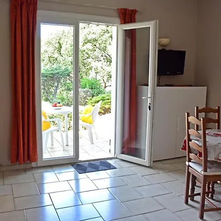Appartements Dans Villa En Rez De Jardin Hyeres Exterior photo