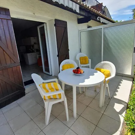 Appartements Dans Villa En Rez De Jardin Hyeres Exterior photo