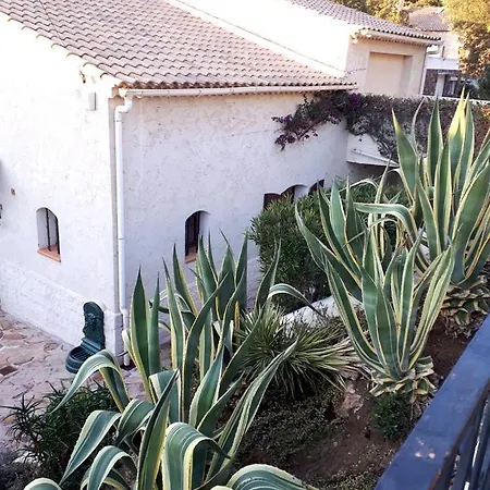 Appartements Dans Villa En Rez De Jardin Hyeres Exterior photo