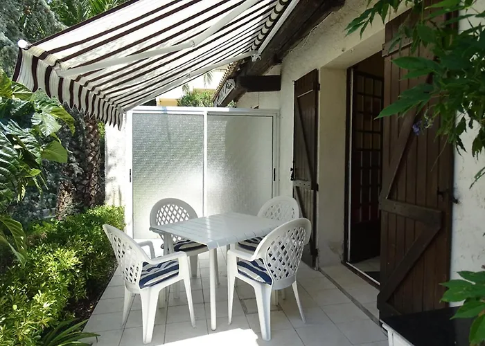 Appartements Dans Villa En Rez De Jardin