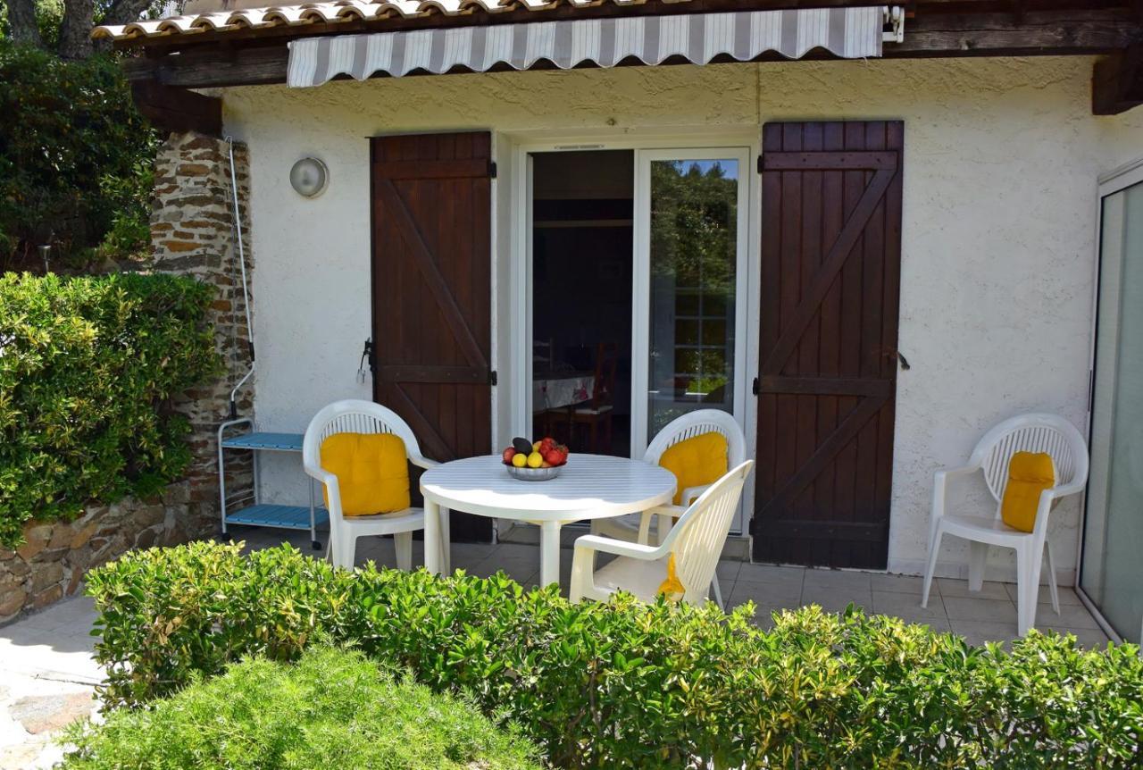 Dans En Rez De Jardin Apartment