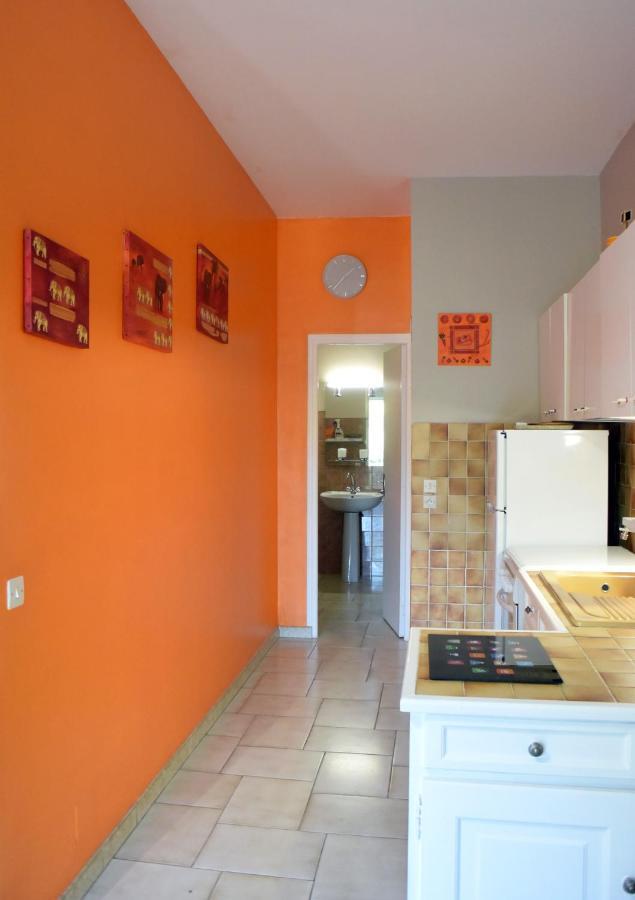 Apartment Dans En Rez De Jardin Hyeres